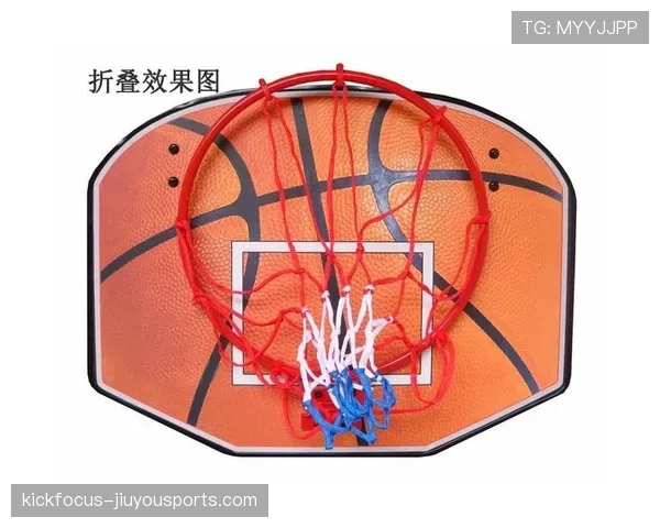 篮球新规则：为何投中却不算得分？揭秘球卡篮筐规则。